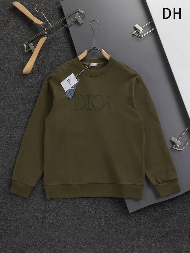 Dior 迪奥 微宽版 Cd 微宽版型S-Xl 25Ss秋冬款卫衣 永远不败 经典款 永久精品 专柜永恒经典水洗款 胸前经典Cd字母Logo刺绣，领口袖子下摆水