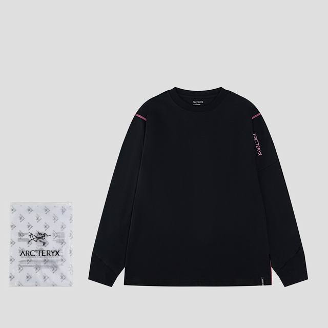 拉链Arc’Teryx 高品质长袖， 款号8778-3 高品质 男女同款初代联名System_A背后大Logo户外机能运动长袖打底，原版定制采用双纱面料拼明线进