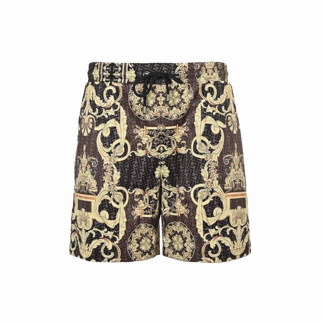 Versace 范思哲 印花沙滩短裤 精工艺梭织面料，定制五金，做工精细，质感一流，垂感十足，享受夏日与海滩的清凉时刻！ Size:S-Xl