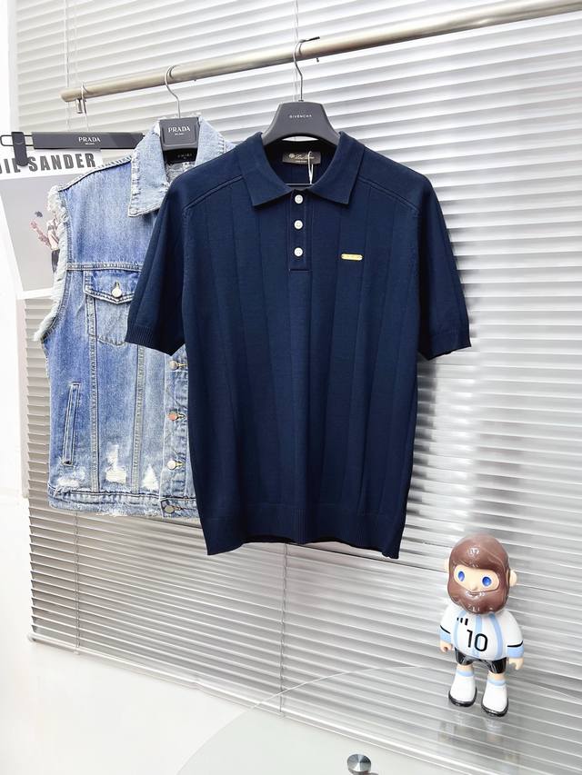 Loro Piana 诺悠翩雅 25Ss新款针织短袖，超经典设计，简约没有任何多余累赘感，衣橱不可缺少的一件百搭单品，采用优质羊毛制作而成，穿身上超级舒适，前卫