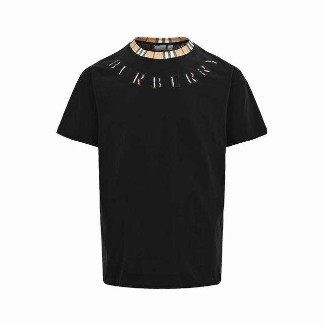 Burberry 巴宝莉 24Ss 格纹领拼接刺绣字母短袖 拼接格子衣领，时尚贴布绣立体工艺刺绣，酷潮时尚 更具特色 ， %纯棉洗水处理 经典与时尚的搭配元素