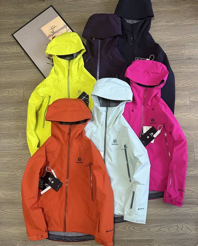 主图 Kailas凯乐石Mont- X硬壳冲锋衣全天候Gtx防暴雨水专业登山服 高版本 凯乐石Mont X是一款全天候硬壳冲锋衣，以下将从其面料性能、设计细节、