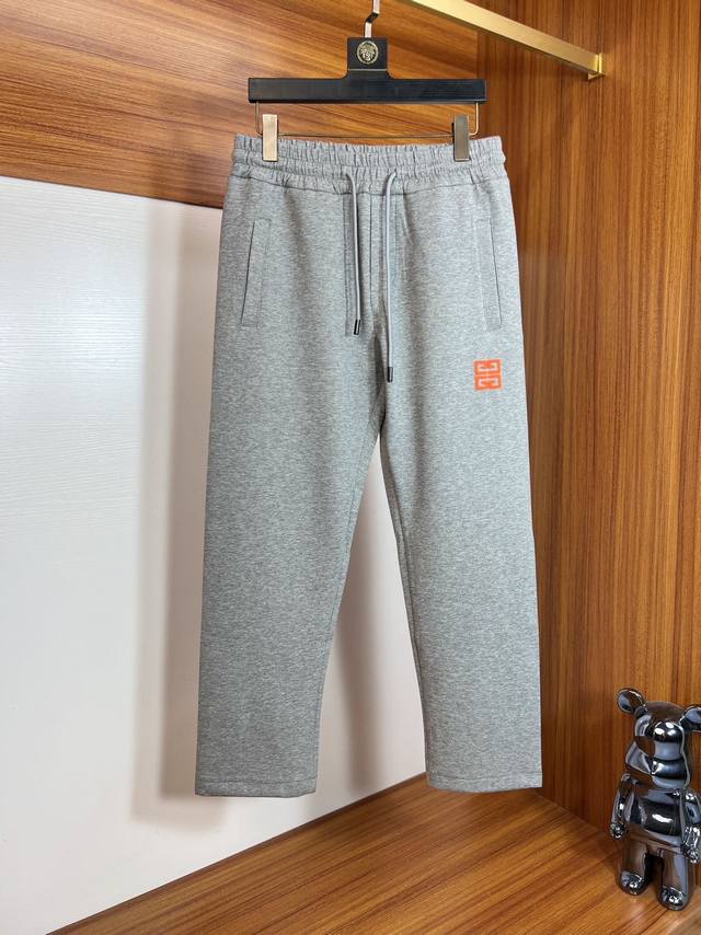 Give 纪梵希 2025春夏新品 三标齐全 松紧裤 休闲裤 好货不用过多介绍 看细节 专柜码数：M-Xxxl 175 140上身L