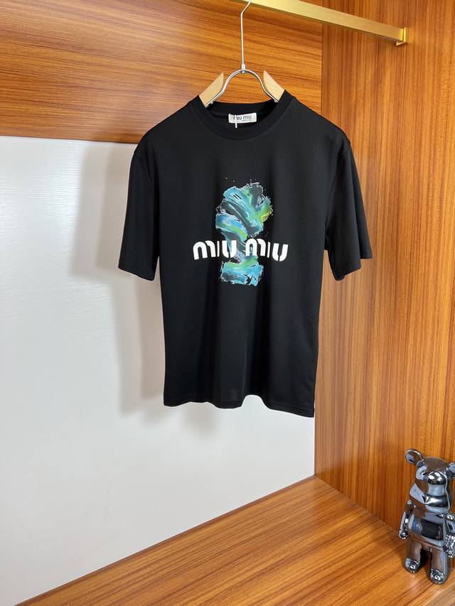 Miumiu 2025春夏新品 三标齐全 丝光棉短袖T恤 好货不用过多介绍 看细节 专柜码数：M-Xxxl 175 140建议L