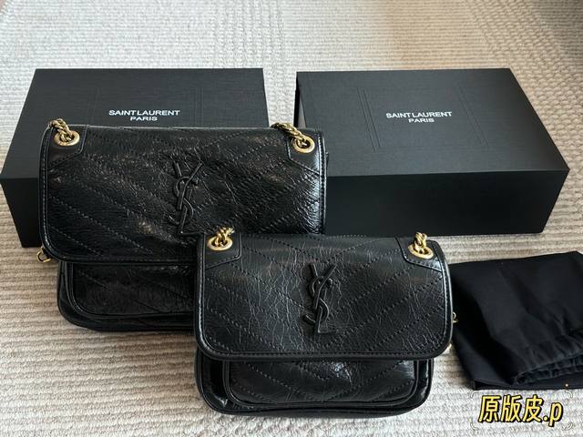 配盒 Size：28*22Cm 大 22*18Cm 小 高订版 Niki Ysl Niki 皮料软糯质感 进口牛皮！ 说真的Niki真的太适合秋冬！ 里外都是牛