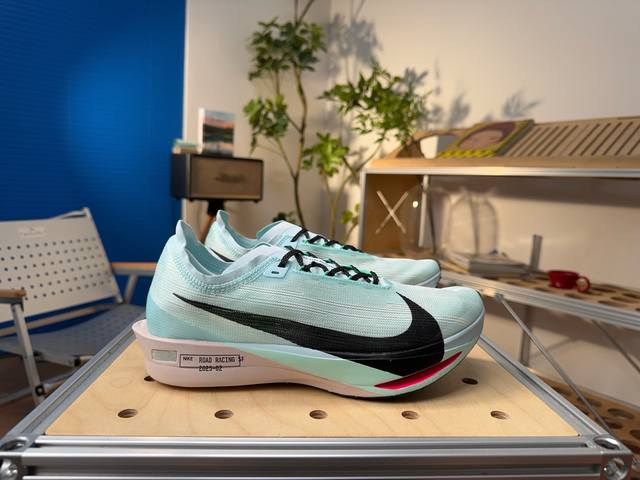 Nike Streakfly 2 柔软舒适耐磨 低帮 休闲短跑跑步鞋 尺码：38.5 3 40 40.5 41 42 42.5 43 44 44.5 45