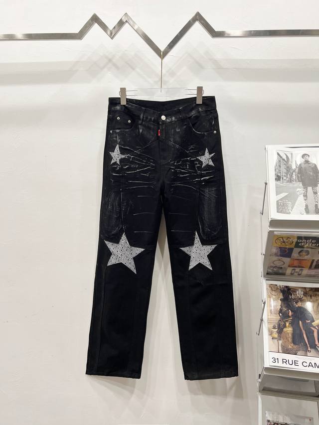 款号: R055 美式高街潮牌2025新款烫钻五角星拼接情侣款水洗宽松牛仔裤 高版本高版本 顶级天花板品质 不同水洗质感的款式，对腿细腿粗人士十分友好，直筒宽松