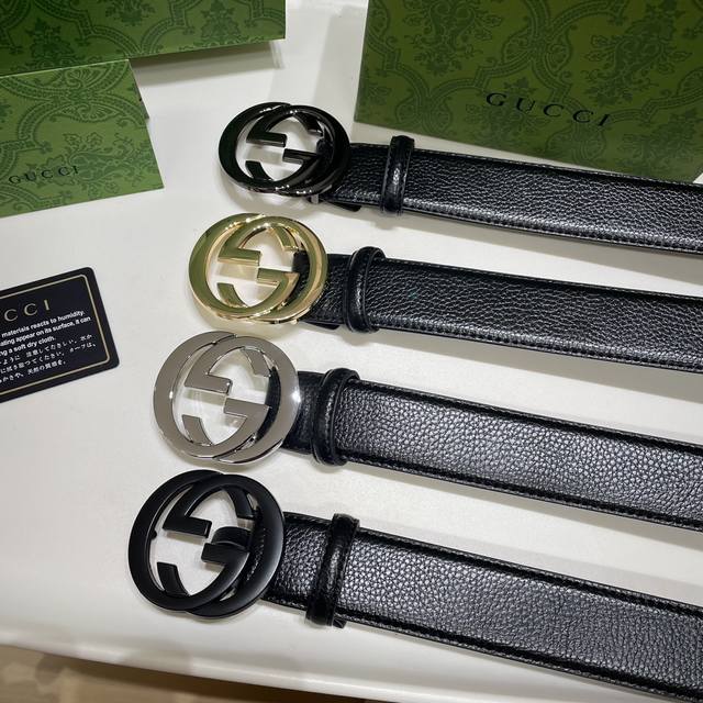 元 上新～Gucci古驰男士皮带腰带 经典全皮荔枝纹，进口南非皮底！区别市场货 随意对比 精品金色双G钢扣 全套包装发票！打孔器！专柜同款！ 经典百搭，价格P也