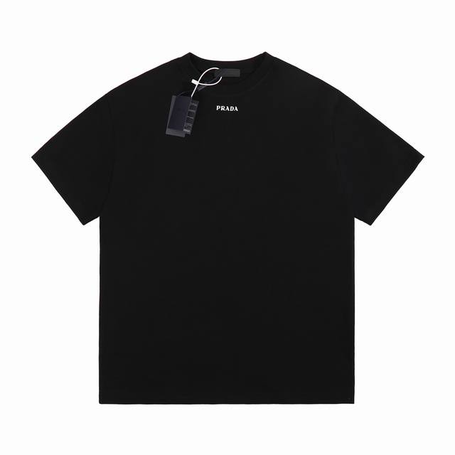 特价Xs27 特 一件 商品售出 不 不退不换 没有质量问题！ 高品质 Pra 普拉达烫图印花基础短袖，面料采用纯棉精梳棉面料，印花采用立体感字体烫图，上身效果