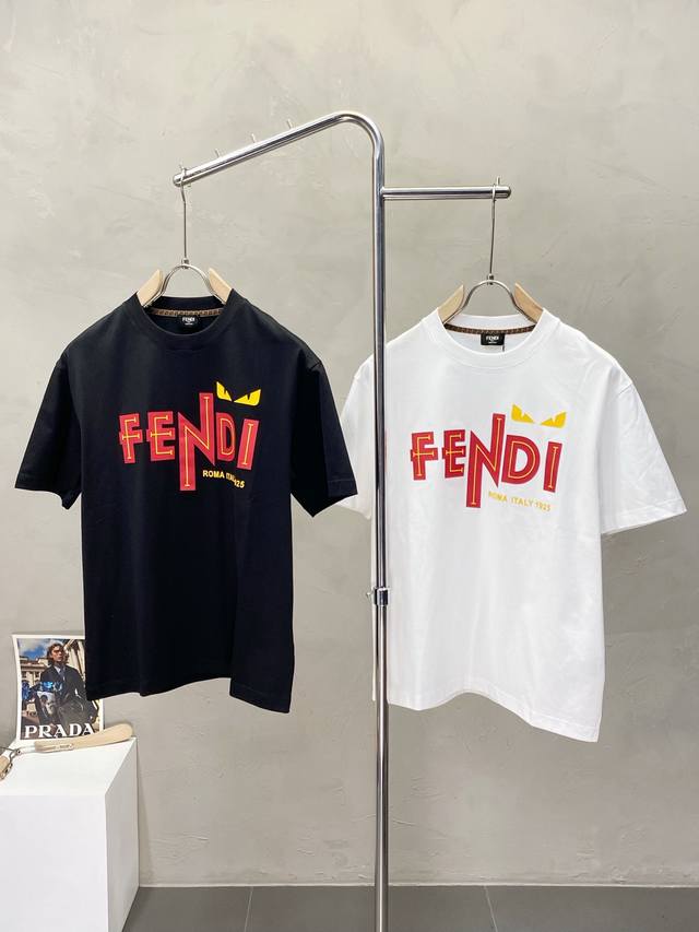 Fendi芬迪独家专供新款原单男士休闲短袖 高端定制 高端版本 时尚百搭爆款进口面料 手感超柔软细腻 穿着亲肤舒适 高端精品 代工厂P精细做工 上身非常赞 男士