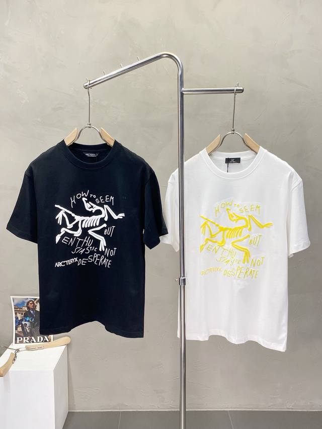Arc’Teryx始祖鸟独家专供新款原单男士休闲短袖 高端定制 高版本 时尚百搭爆款进口面料 手感超柔软细腻 穿着亲肤舒适 高端精品 代工厂P精细做工 上身非常