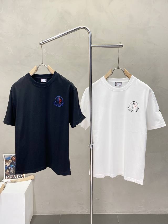 Moncler蒙口独家专供新款原单男士休闲短袖 高端定制 高版本 时尚百搭爆款进口面料 手感超柔软细腻 穿着亲肤舒适 高端精品 代工厂P精细做工 上身非常赞 男