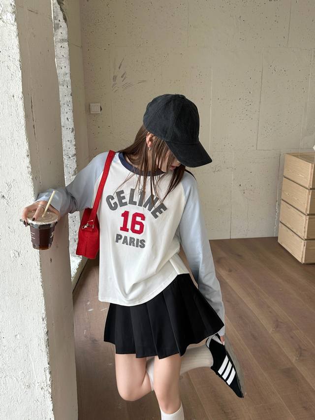 Celine 瑟琳25Ss新款上衣一眼爱上的长袖T 又奶又纯的配色 清新少女感扑面而来 立体Logo 细节满满 尺码 S M L S 80-95斤 M95- 斤