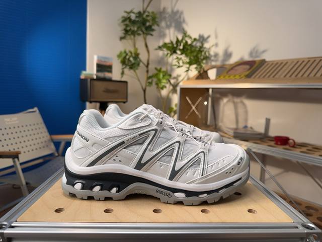 Salomon萨洛蒙 Xt-Quest 系带平跟圆头 低帮 登山鞋 男女同款 尺码：36-45半