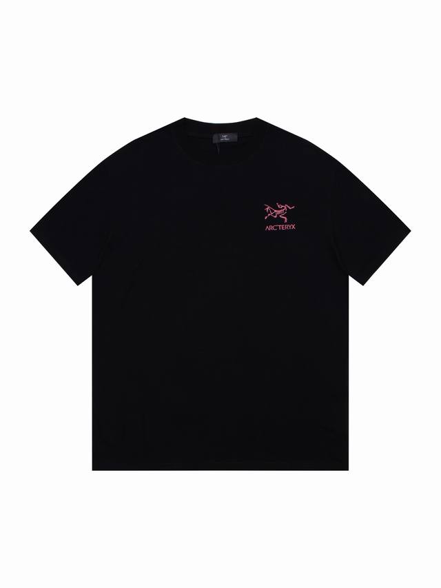 Arc’Teryx 始祖鸟23Ss新款印花T恤短袖 夏季专柜新款男女情侣款短袖T恤 简单耐看的设计 Is 剪裁宽松风格 男女同款 情侣款 Oversize版型
