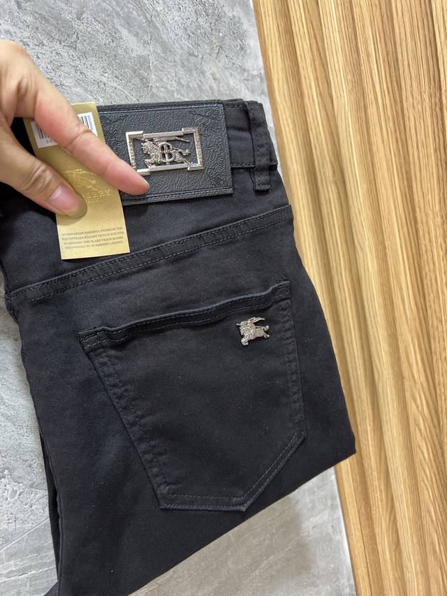 Burberry 巴宝莉 2025春夏新品 三标齐全 牛仔裤 好货不用过多介绍 看细节 专柜码数：29-38 175 140上身32码