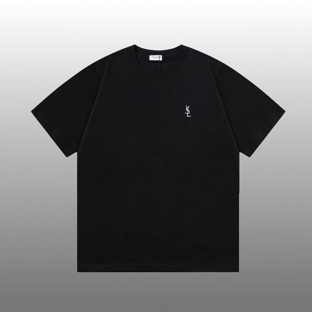Ysl 圣罗兰 刺绣字母Logo百搭潮流短袖T恤 吊牌 领标 水洗唛 三标齐全 高端26S双纱面料男女同款 尺码：S-Xxl 颜色：黑色，白色