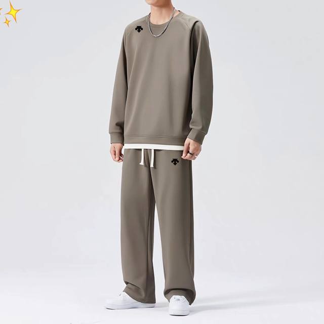 Descente迪桑特平替款户外休闲运动卫衣套装外套 轻奢主义 男女日常通勤穿搭必备单品 正确版本 颜值相当高 做工超精致，亲肤面料给足穿着松弛感 颜色：黑色.