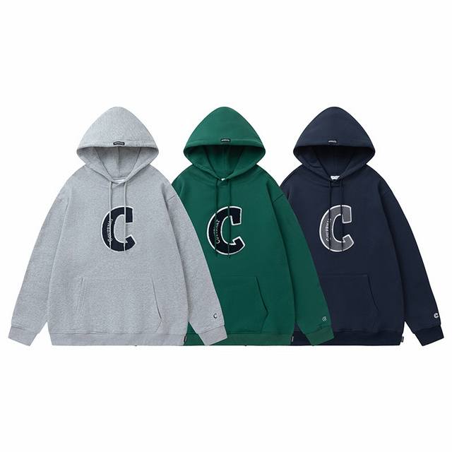 C23#Covernat韩国小众品牌 字母刺绣连帽卫衣 釆用360克纯棉毛圈面料 胸前毛巾绣工艺 卫衣控必入 上身超好看 男女同款 颜色:墨绿色 宝蓝色 灰色