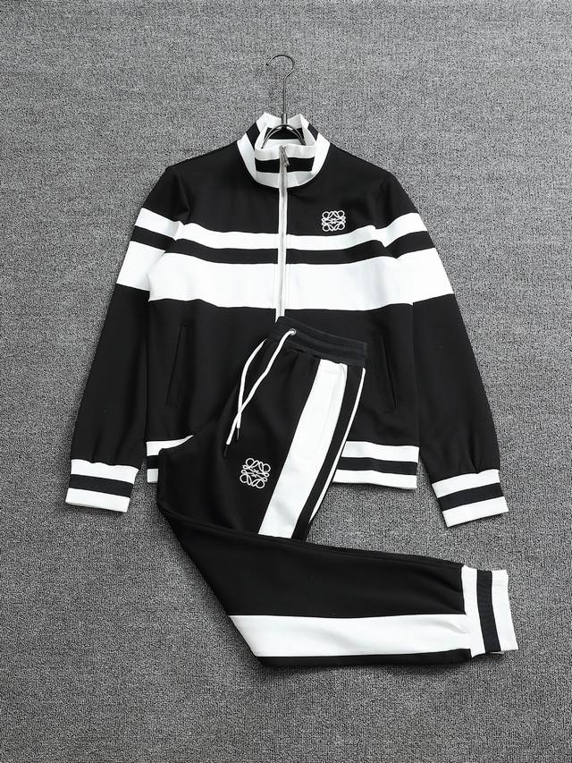 罗意威 套装 工艺：拼接刺绣Logo 颜色：图片色 面料：高品柔软舒适 尺码：M-3Xl 无性别区分 男女同款 上衣裤子 套装不单独出售