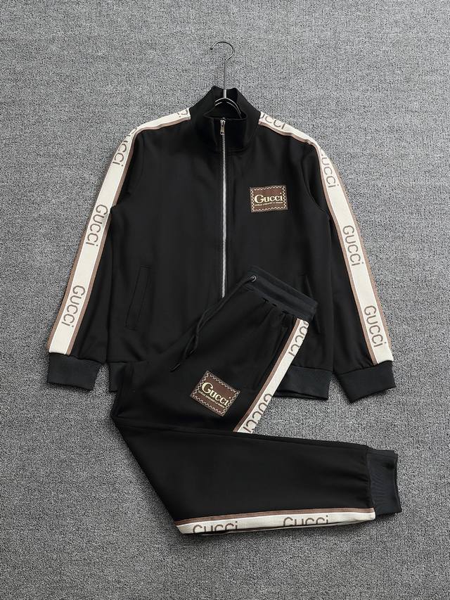 古驰Gucci经典套装 工艺：贴标刺绣 颜色：图片色 面料：高品柔软舒适 尺码：M-3Xl 无性别区分 男女同款 上衣裤子 套装不单独出售