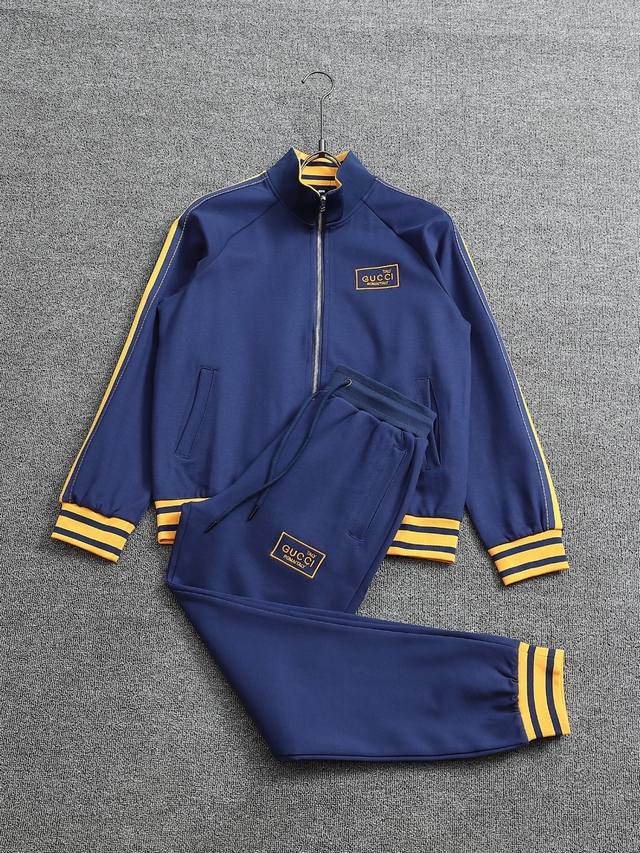 古驰Gucci经典套装 工艺：刺绣Logo 颜色：图片色 面料：高品柔软舒适 尺码：M-3Xl 无性别区分 男女同款 上衣裤子 套装不单独出售