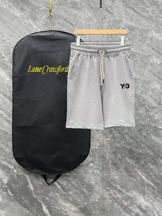 Y-3 Ss春夏秀款 修身线条精美徽标简约Logo短裤 国内代工厂P出口 供应顶级品牌的面料 380G克重 兼容所有身材 腰部松紧带黑白抽绳设计 定制抽绳口袋两