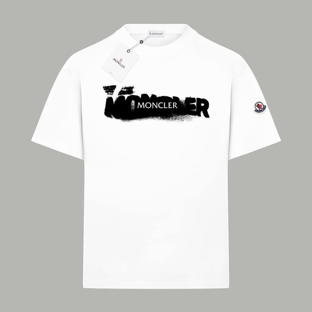 Moncler 蒙口 官网同款 秀款涂鸦模糊Logo字母 印花双纱纯棉短袖 - 300G双纱纯棉顶级面料 手感柔软 百分百纯棉独家出货 定染硫化黑无尘处理面料