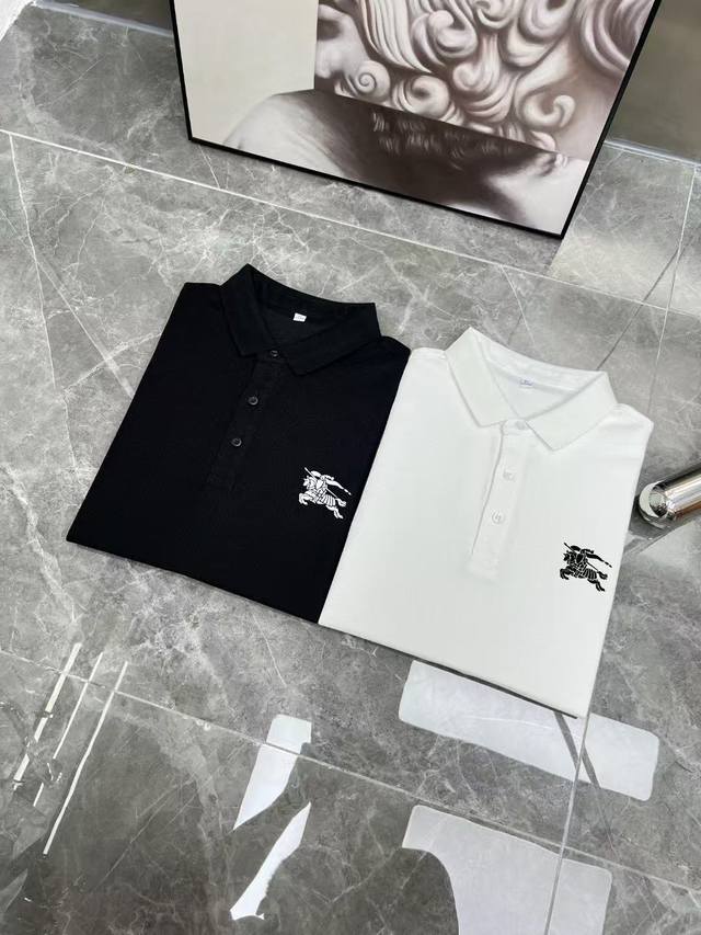 巴宝莉 新款T恤翻领短袖Polo衫，专柜定制面料 透气舒适度高，细节无可挑剔，品牌元素设计理念，体现高品质。手感细腻柔软！呈现休闲裁剪，上身版型超赞！码数：M-