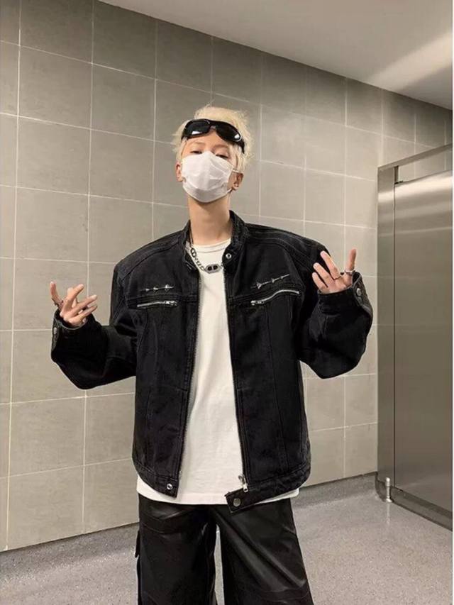 款号Xk2740 美式美式高街短款牛仔外套男秋季拉链潮牌立领正肩牛仔衣Vintage夹克，新款街头风情侣款高品质外套夹克，外套酷得有点过分了，牛仔面料舒适透气，