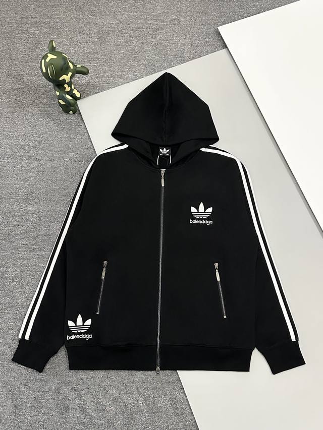 高版本］Balenciagaxad三叶草联名款 拉链开胸对版开发420克100%大卫双股毛圈全棉Yb面料，开模五金辅料 织带 拉链 完全无差别尺寸细节的 立体刺