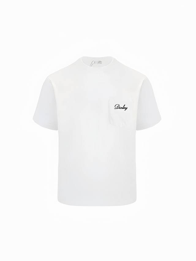 高品质] Dior 迪奥字母刺绣前幅口袋刺绣Logo后幅绣标识精致升级，灵感源自八十年代复古原版面料 官方同款 短袖T恤定制280克同缸染面料 手感非常舒服 春