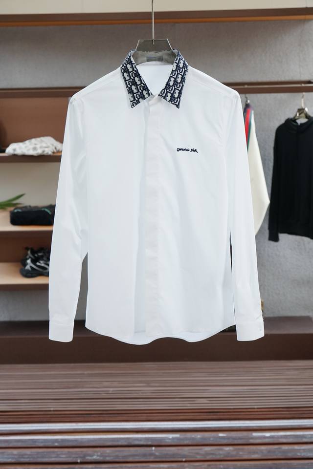 Gucci 古奇-2025早秋新品 专柜在售 时尚高端男装衬衣，纯白色设计干净利落整洁，董事长精英必备系列，舒适松弛又不失大气感，小立领定位设计打破传统束缚，更