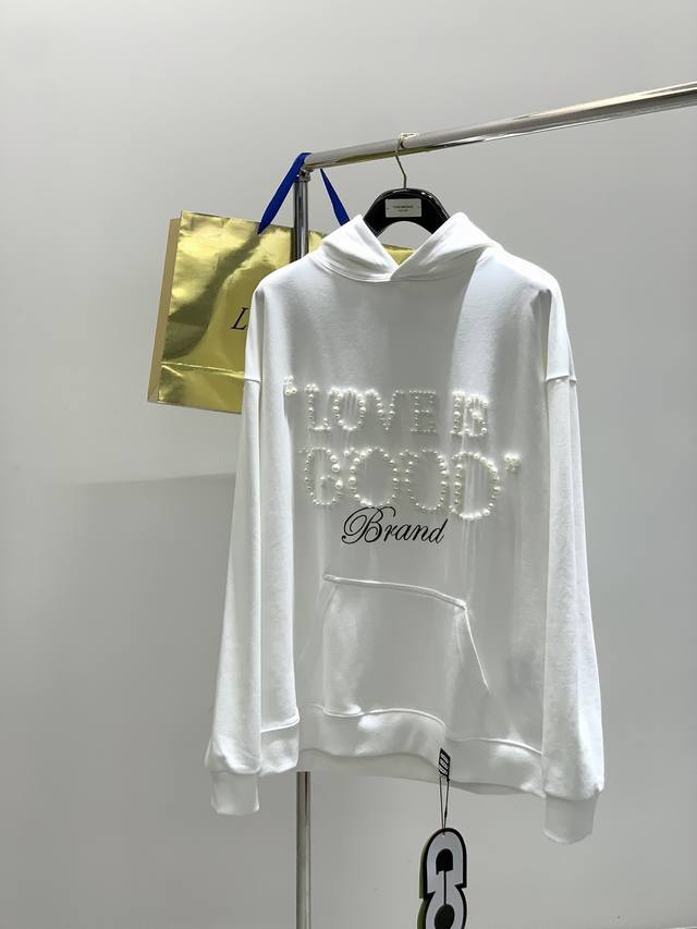 Good Brand，2025秋季最新款，专柜同步有售，原单狠货，爆款时尚休闲连帽卫衣，进口原版面料，独特设计，顶级钉珠工艺字母图案装饰Logo，简约时尚 ，上