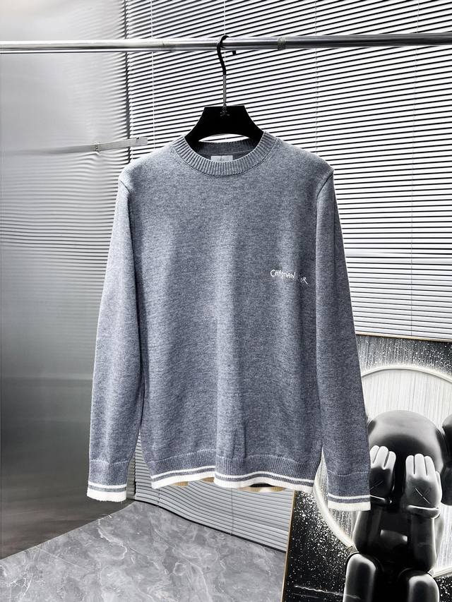 迪奥 Dior 顶级版本 2025Ss新款 羊毛混纺 长袖 毛衣 羊毛衫 打底衫，高端版本！专柜定制面料 透气舒适度高，细节无可挑剔，品牌元素设计理念，体现高品