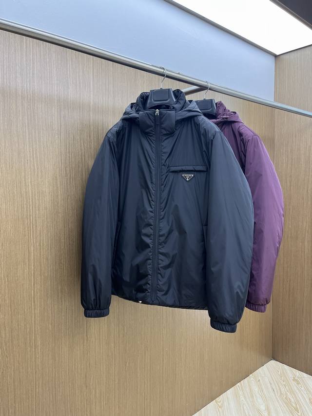 秋冬 Pd 梅西同款。2025秋冬新款羽绒服 原版订制五金配件全进口原版定制 欢迎对比 绝对的高品质 采用顶级90白鸭绒 超柔软 充羽量蓬松饱满 超级重工 Fs