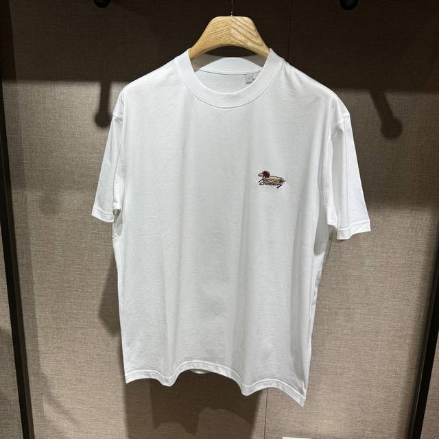 补单回货 上新，宽松版型Bbr刺绣细节全棉短袖T恤。订织全棉面料质感好，面料舒适亲肤。颜色:黑，白色。尺码:S-M-L-Xl。
