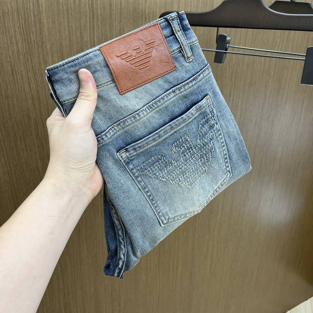 新款 Aj 高端定制 2025Ss早春新款原单爆款牛仔裤 超级定制款 原版五金 超级重工工艺 版型超赞，细节做工无可挑剔！款式不挑人，特别高档，好货不等人，看中