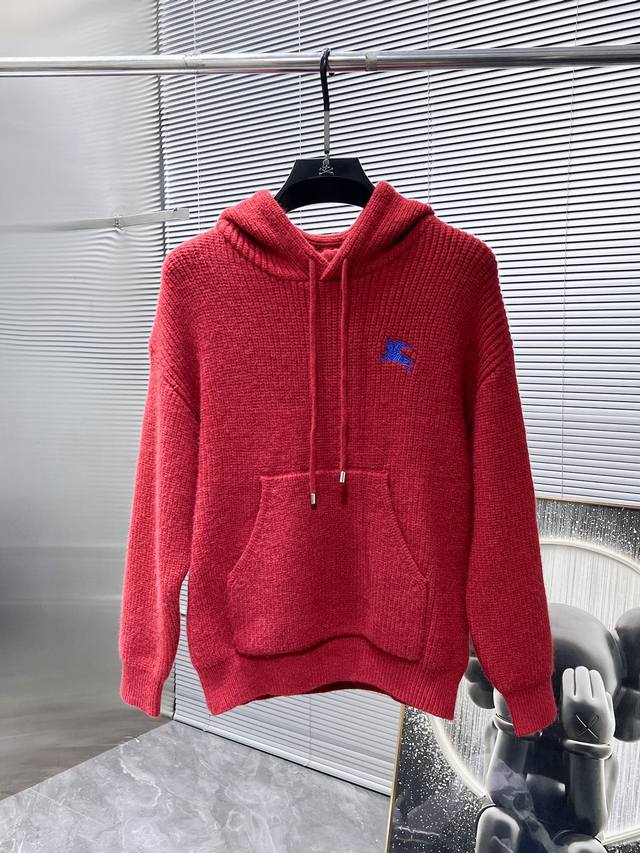 巴宝莉 Burberry 顶级版本 2025Ss新款 羊毛混纺 长袖 毛衣 羊毛衫 打底衫，高端版本！专柜定制面料 透气舒适度高，细节无可挑剔，品牌元素设计理念