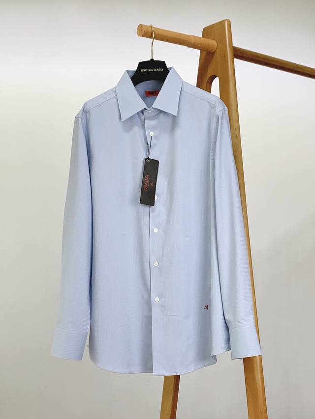 Isaia 伊塞亚 2025Fw早秋新品 经典版型衬衫怎么穿都好看，经典的款式每年都是爆款 客供御用面料织纹 经过多重工艺反复处理，手感质感一流，贴身舒适，透气