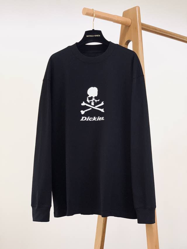 Mastermind Japan Mmj 日本暗黑潮牌 2025Fw早秋新品 印花标识长袖打底衫。立体感Logo廓形半袖T恤，甄选高支纯棉打造，手感面糯有骨感，