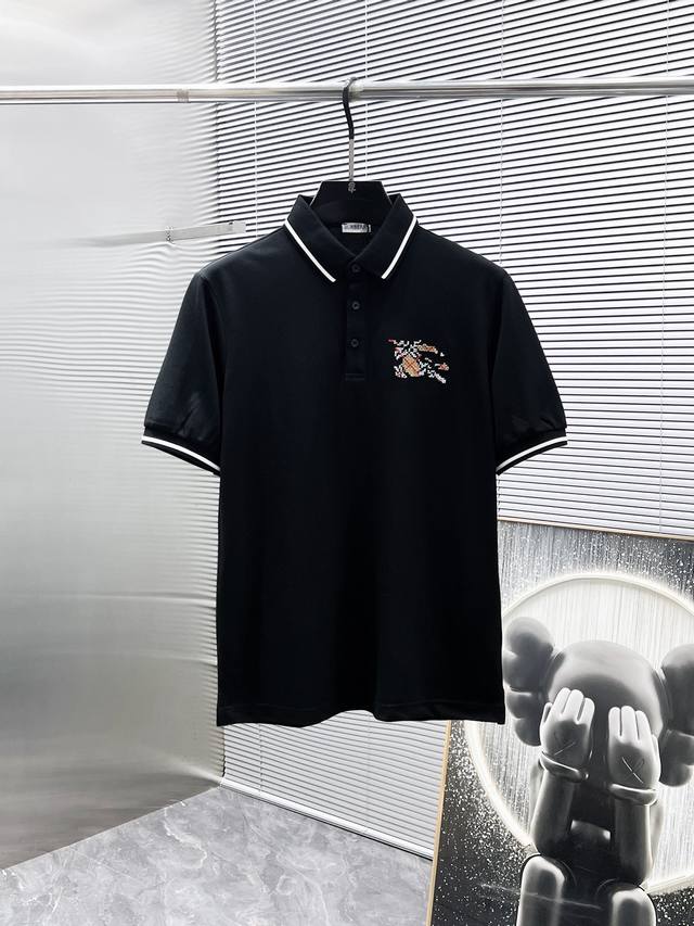 巴宝莉 Burberry 2025Ss夏季新款 翻领短袖T恤 Polo衫，高端版本！专柜定制面料 透气舒适度高，细节无可挑剔，品牌元素设计理念，体现高品质。手感