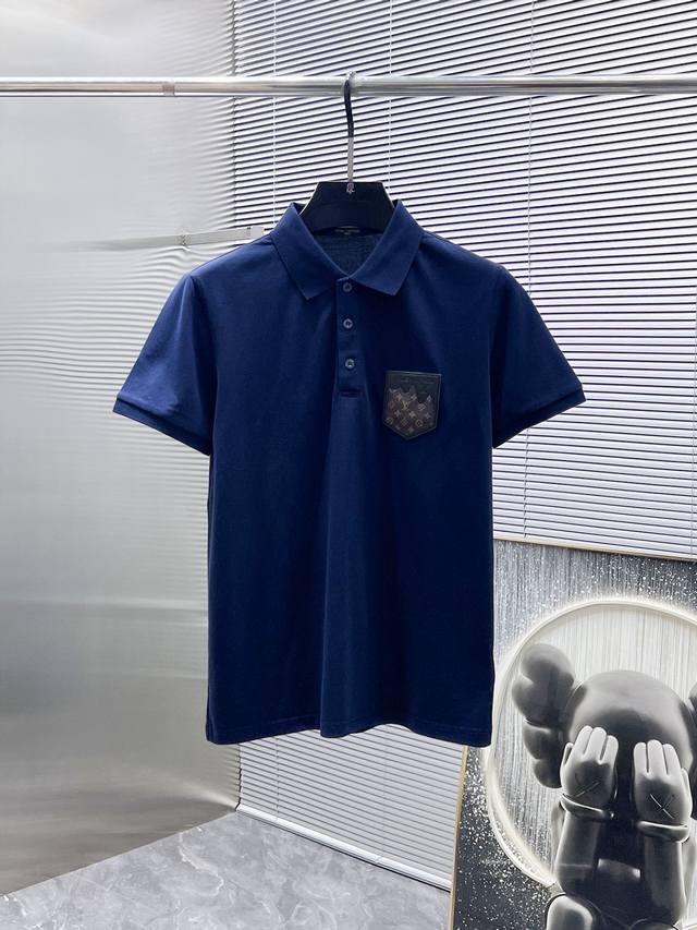 路易威登 Lv 2025Ss夏季新款 翻领短袖T恤 Polo衫，高端版本！专柜定制面料 透气舒适度高，细节无可挑剔，品牌元素设计理念，体现高品质。手感细腻柔软！