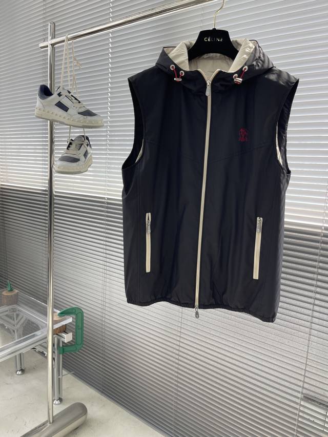 25秋冬上新 Bc Brunello Cucineli 连帽款马甲 时尚百搭 进口面料 定制五金 上身舒适且立挺有型 码数：48-56 M-3Xl