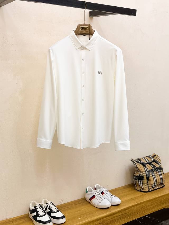 开春新品 巴宝莉 独家专供新款原单男士Polo长袖高端定制 高版本 时尚百搭爆款原版进口纯棉面料 胸前Logo图案设计 手感超柔软细腻 穿着亲肤舒适 高端精品