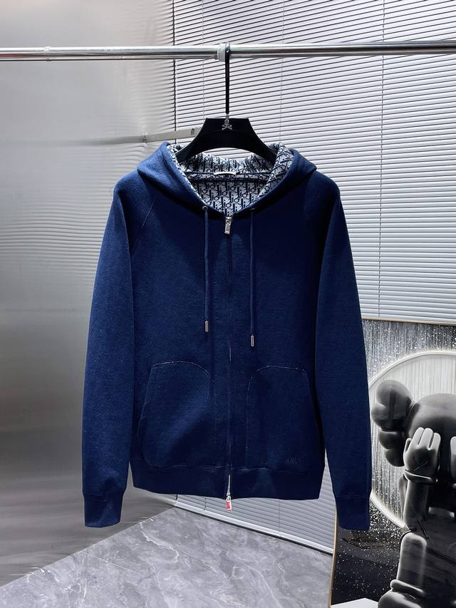 迪奥 Dior 2025Ss秋冬新款长袖连帽双面穿开衫卫衣夹克外套，高端版本！专柜定制羊毛混纺针织面料 透气舒适度高，细节无可挑剔，品牌元素设计理念，体现高品质