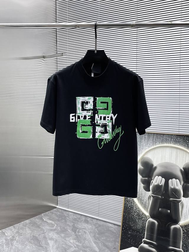 纪梵希 Givenchy 2025新款 圆领 短袖 T恤 体恤 半袖 ，高端版本！专柜定制面料 透气舒适度高，细节无可挑剔，品牌元素设计理念，体现高品质。手感细