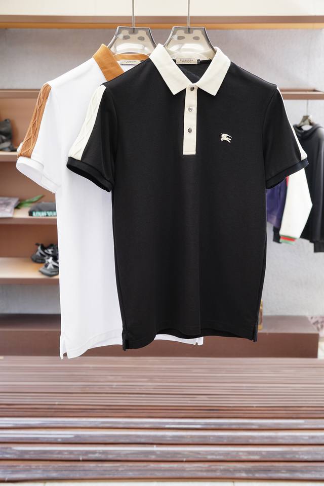 Bbr 巴宝莉 重磅推荐！2025早春。新品 专柜在售 时尚高端男装Polo-胸前Logo个性时尚 进口顶极高密度丝光珠地，极为亲肤舒适 摸上去非常的细腻，质感