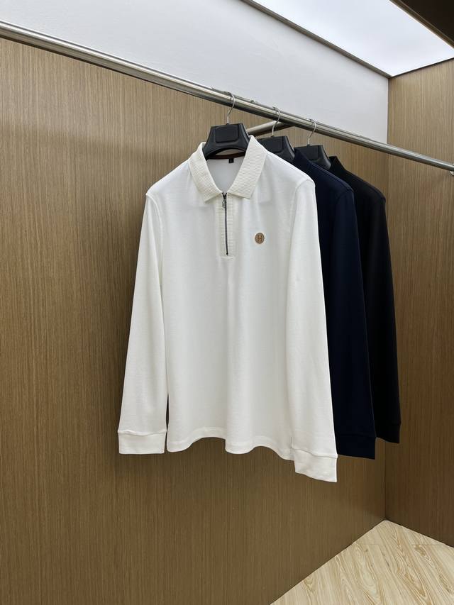 秋冬 Her 2540秋冬新款男士标识短袖Polo衫，延续经典商务休闲翻领Polo恤.该款Polo衫采用丝光双面棉质珠地面料制成，隽永设计可跨越时尚潮流。经典款