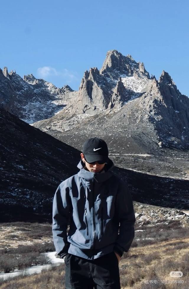 Arc'teryx Alpha Sv 7代 顶级版 巅峰再造，征服极限之境。 专为高山探险设计的旗舰硬壳，Sv Severe Weather 采用N100D-X